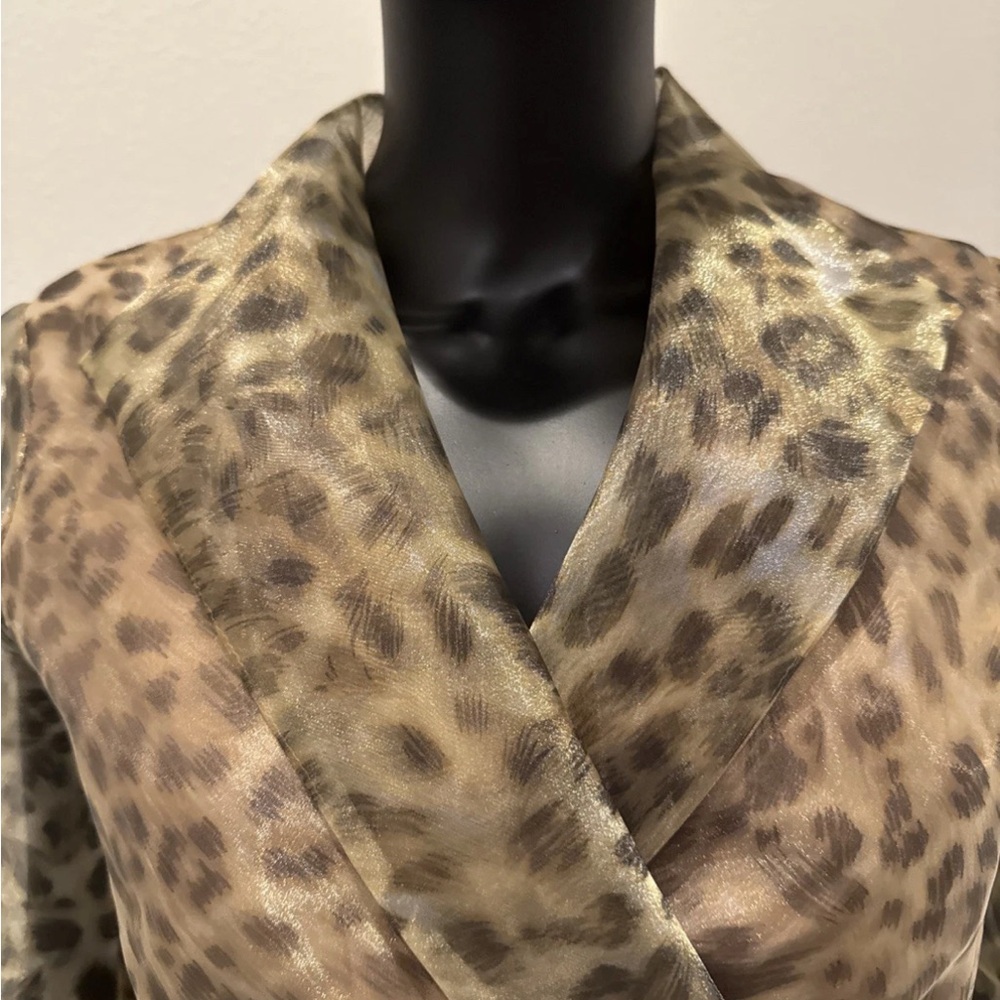 Patra Metallic Gold Animal Print blouse size 8 NWT - Picture 4 of 10